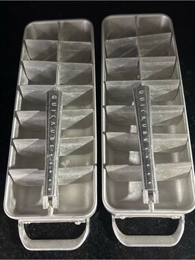 Frigidaire Quickube vintage MCM Aluminum Ice Cube Tray - Silver (Set of 2)